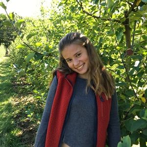 Meet your Posher, Lily